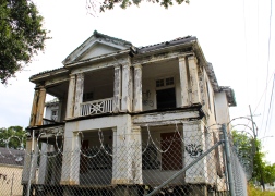 66 scary house on banks & rocheblave midcity new orleans